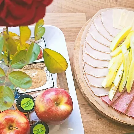 Ostoja Gora Kalwaria Zamek Krolowej Bony Caloroczne *